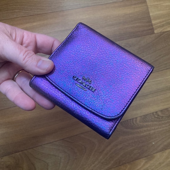 Coach NASA Hologram Wallet Iridescent Mermaid Oil Slick Leather 55719 Trifold - Picture 9 of 13